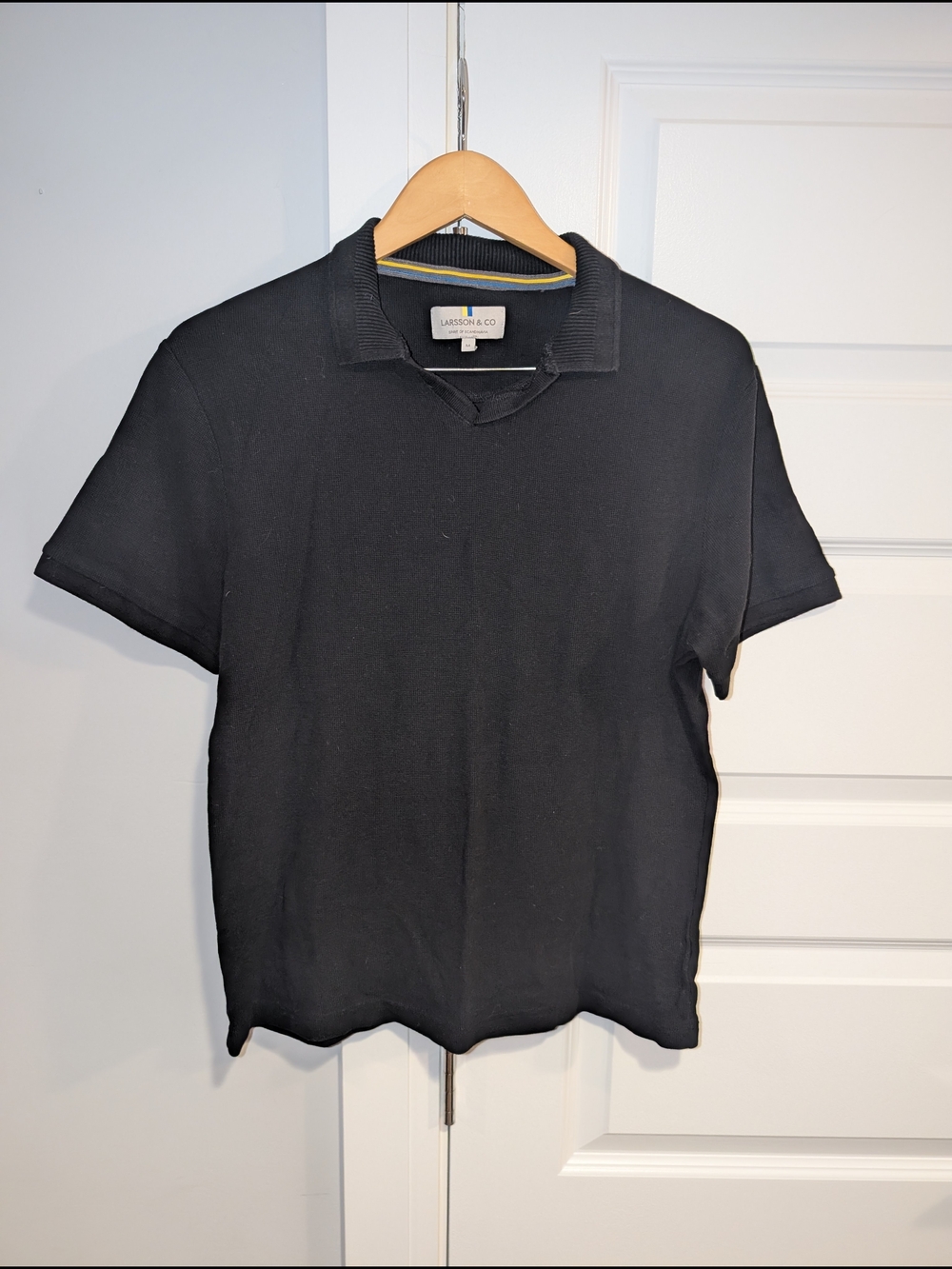 Men's Black Short-Sleeve Polo